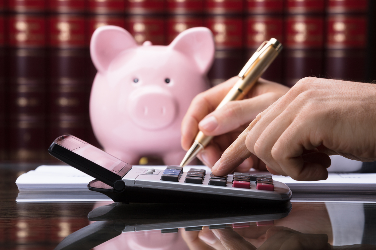 How Does A Personal Injury Attorney Get Paid?