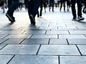 Do You Need Pedestrian Tips in a Car-Dependent Culture?