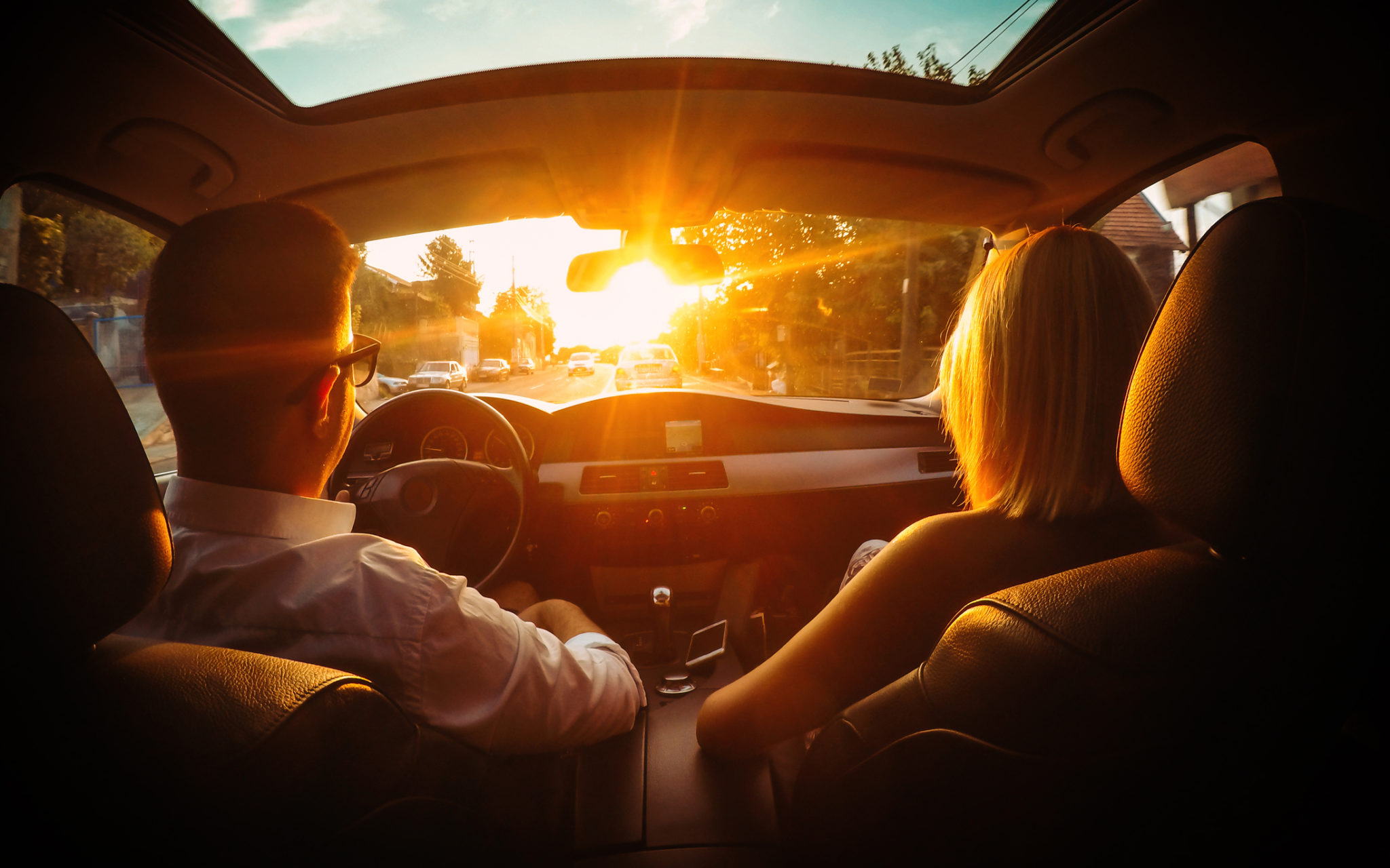 Suns Out Dangers Out How Heat Intensifies Glare Blinds Drivers - yracshf