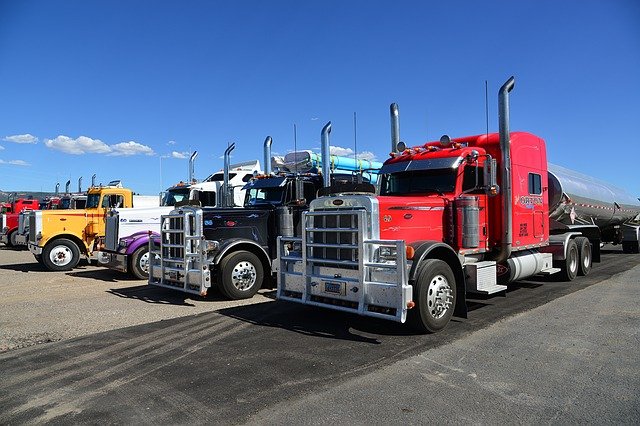 Have You Heard About the New Training Requirements for Commercial Truck Drivers?